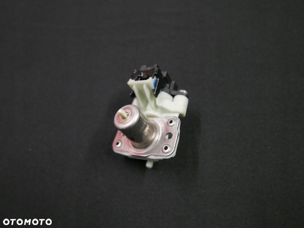 bmw f39 f48 g01 g30 czujnik adblue 98001757 - 3