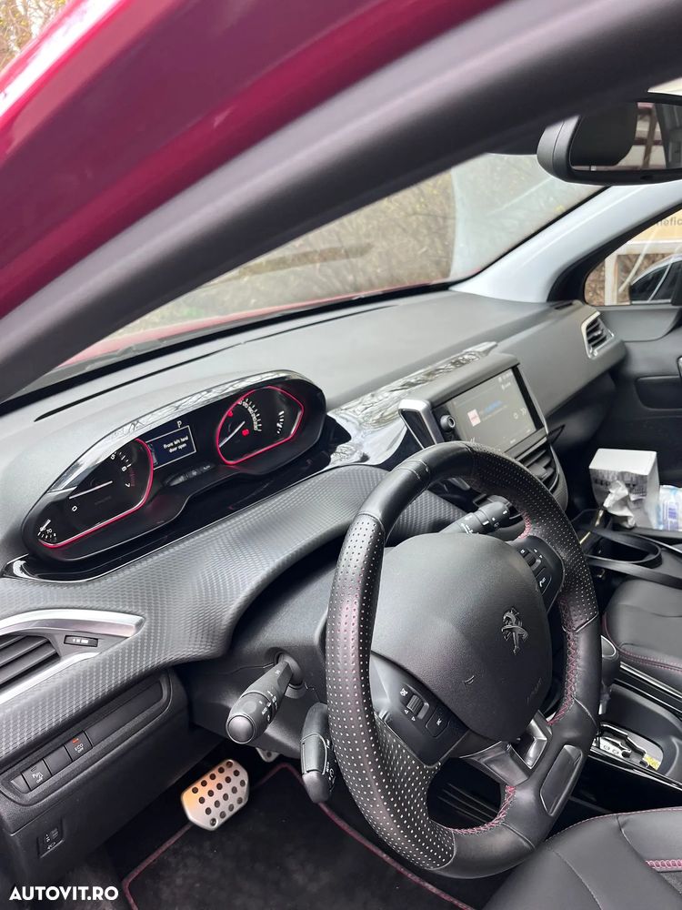 Peugeot 2008 1.2 PureTech Turbo EAT6 S&S GT-Line - 5