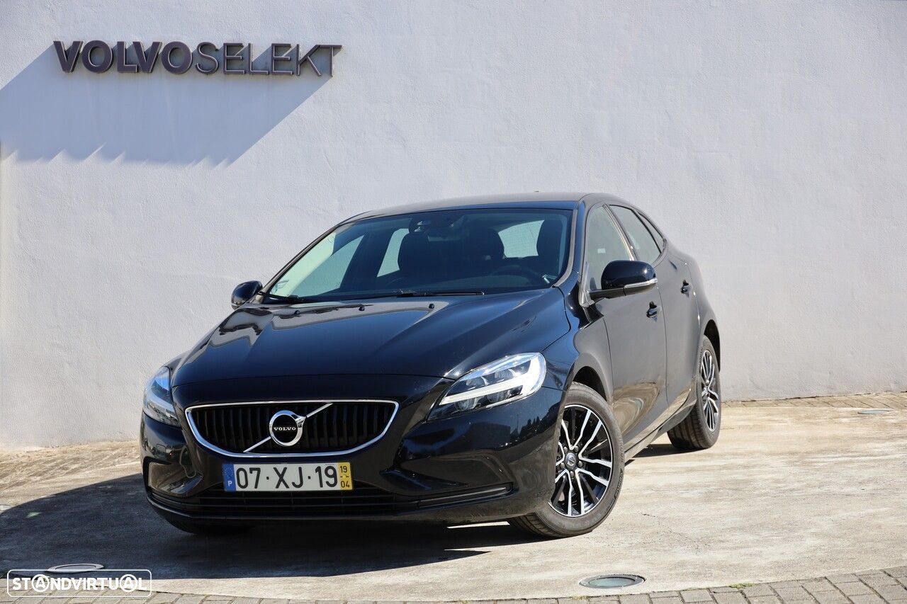 Volvo V40 2.0 D2 Momentum Geartronic - 1