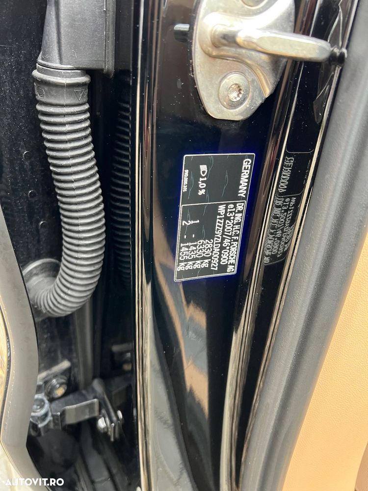 Porsche Cayenne Tiptronic S - 8