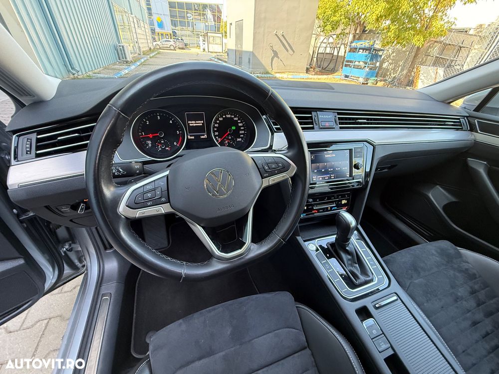Volkswagen Passat 2.0 TDI DSG Highline - 10