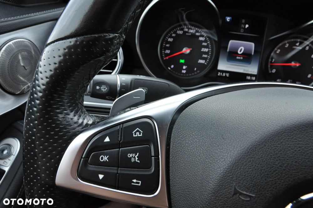 Mercedes-Benz Klasa C 200 4-Matic 9G-TRONIC - 18