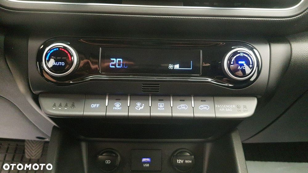 Hyundai Kona - 24