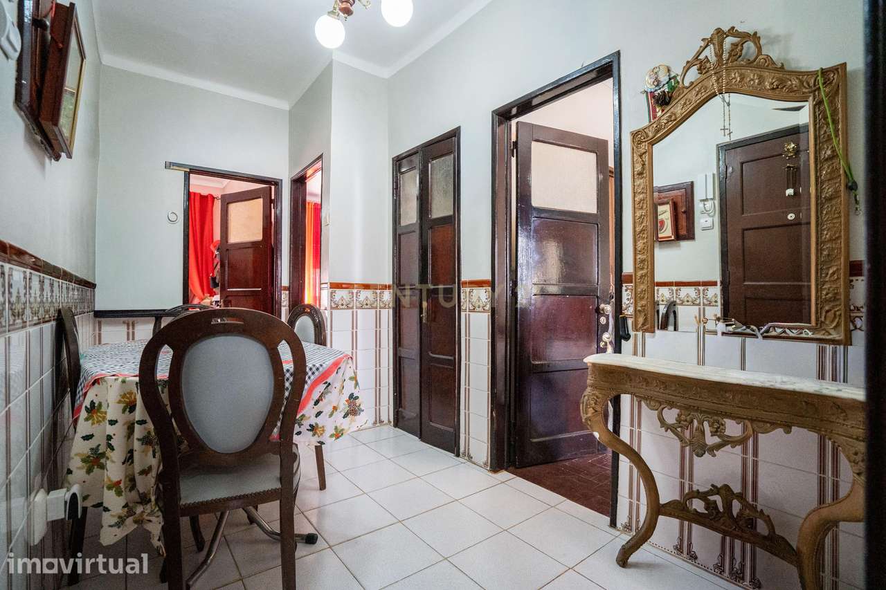 Apartamento T2 com Varanda no Barreiro, Setúbal - Grande imagem: 5/13