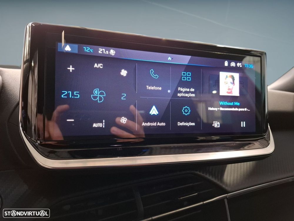 Peugeot e-2008 54 kWh Allure - 12