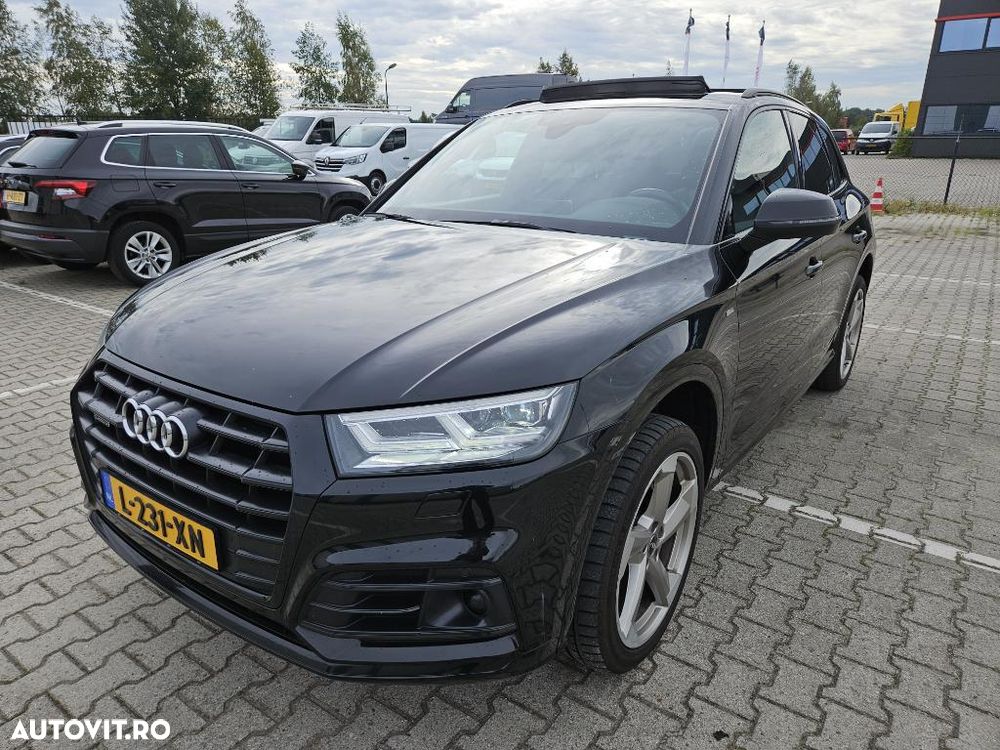 Audi Q5 55 TFSI e quattro S tronic - 1