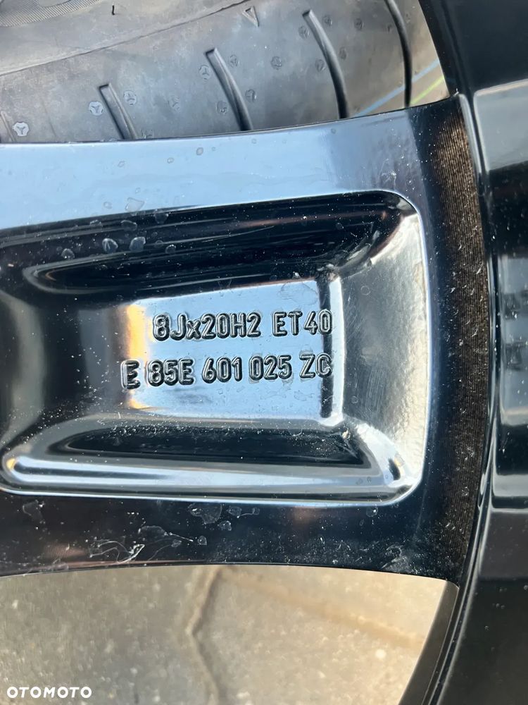 Audi Q6 E tron 20'' - 8