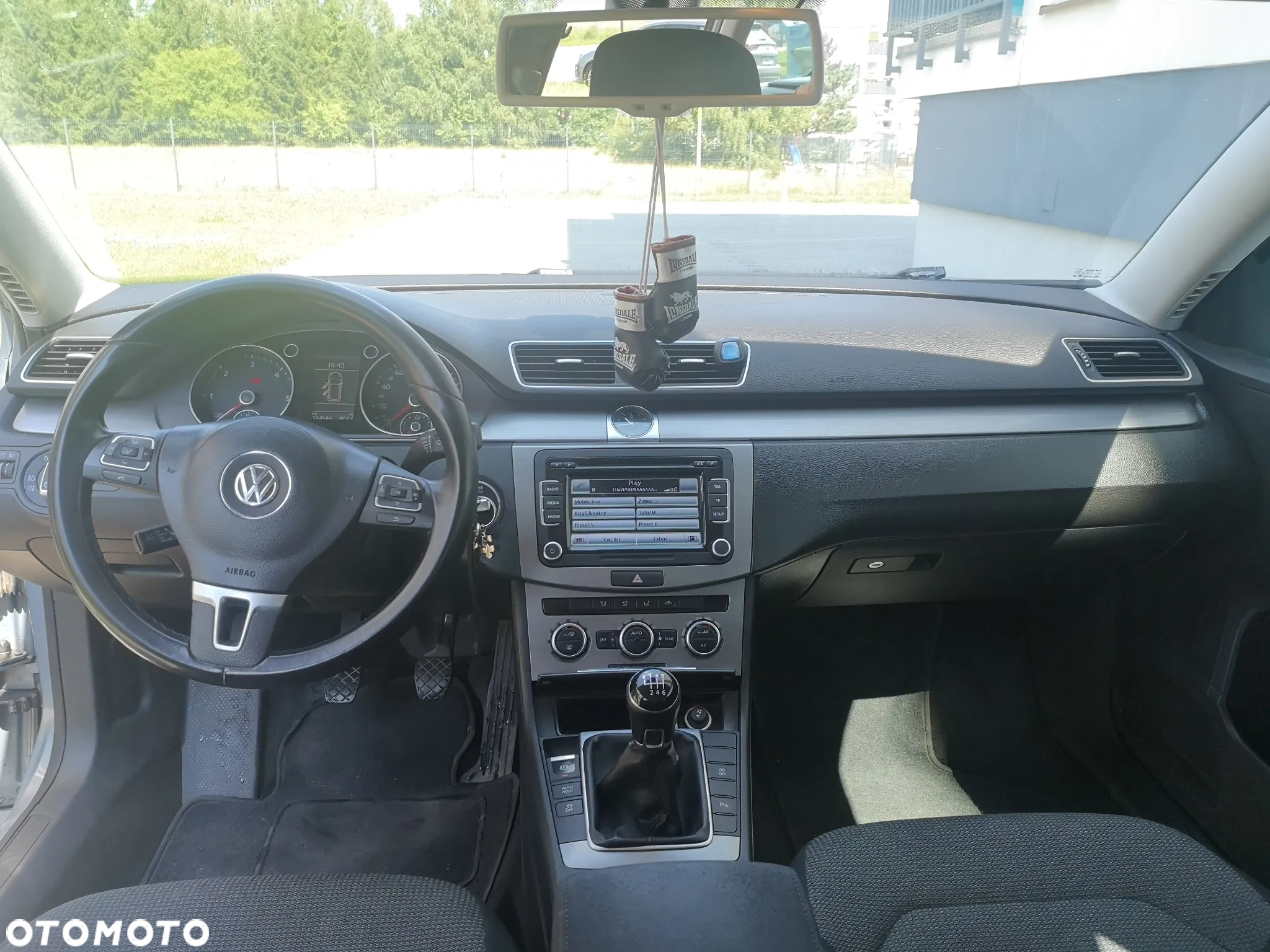 Volkswagen Passat 1.6 TDI Trendline - 5