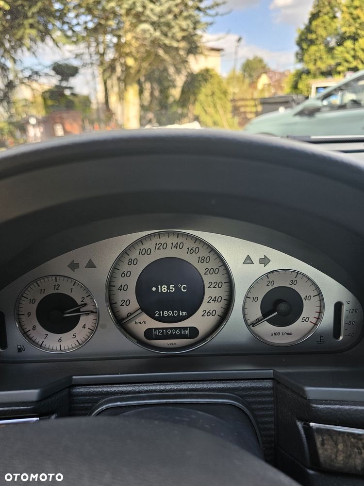 Mercedes-Benz Klasa E 320 CDI Avantgarde DPF - 7