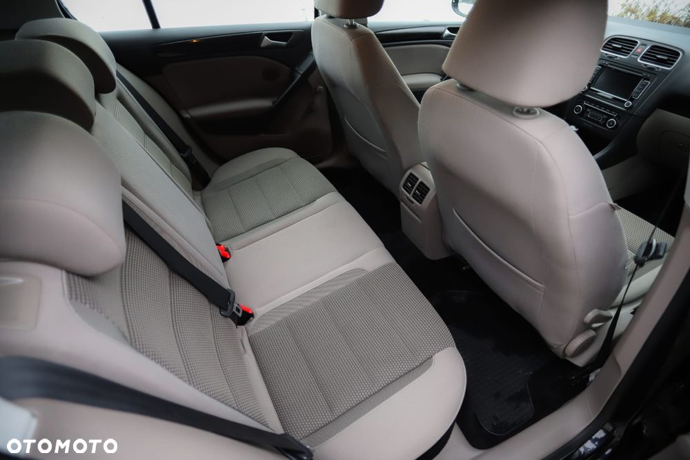 Volkswagen Golf 2.0 TDI Highline - 9
