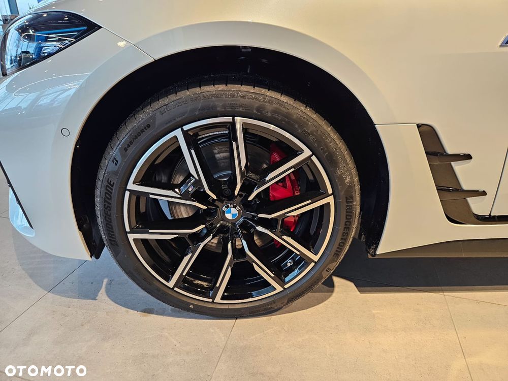 BMW i4 eDrive35 Gran Coupe - 24