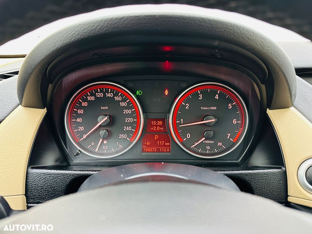 BMW X1 xDrive20i Aut. - 35