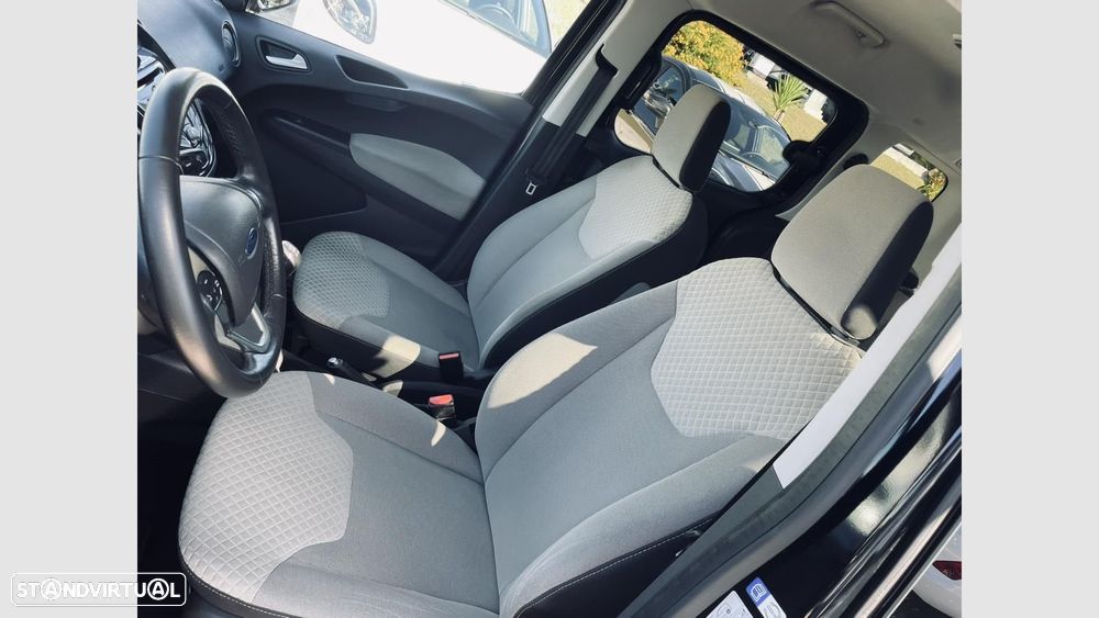 Ford Tourneo Courier 1.0 EcoBoost Titanium - 10