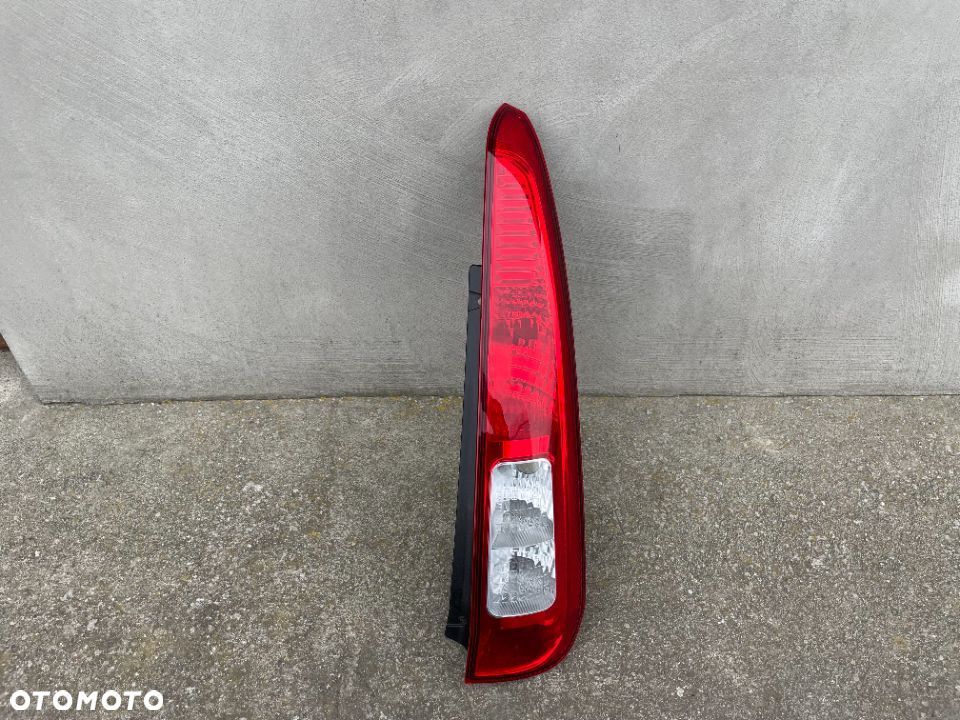 LAMPA TYLNA PRAWA FORD FUSION LIFT 2005-2012 - NOWA VISTEON - 1