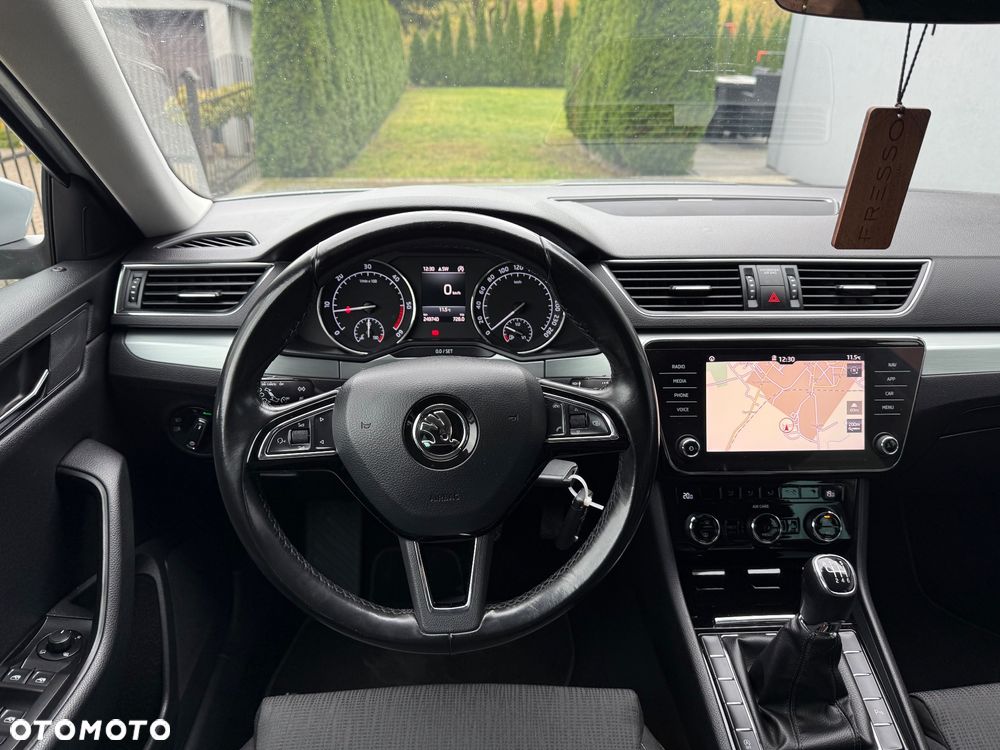 Skoda Superb Combi 1.6 TDI Ambition - 9