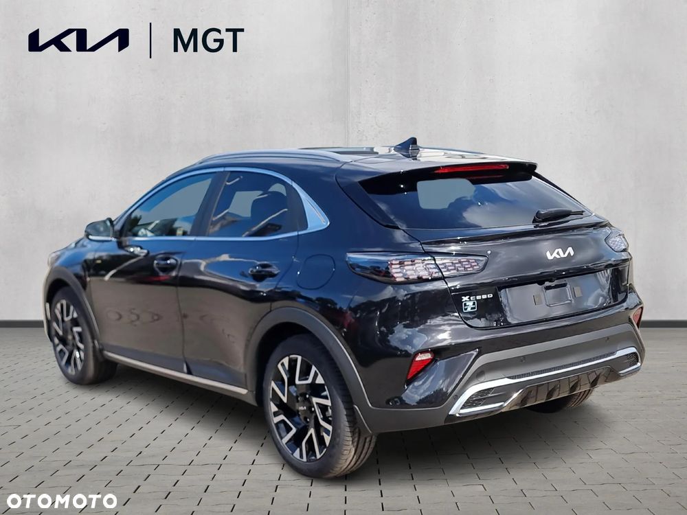 Kia XCeed 1.6 T-GDI Tribute DCT - 3