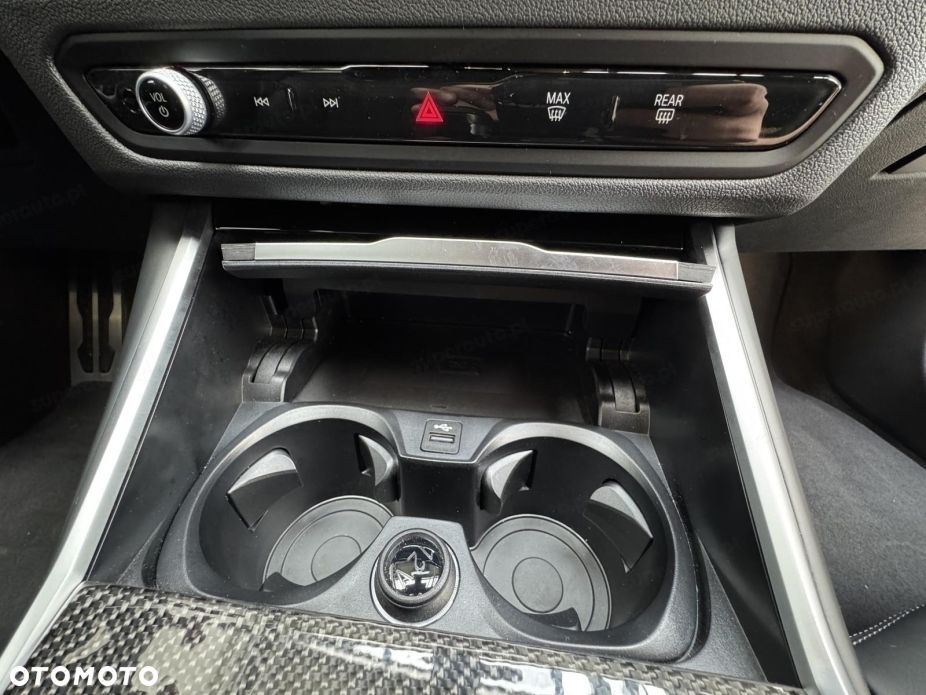 BMW M3 Competition xDrive sport - 10