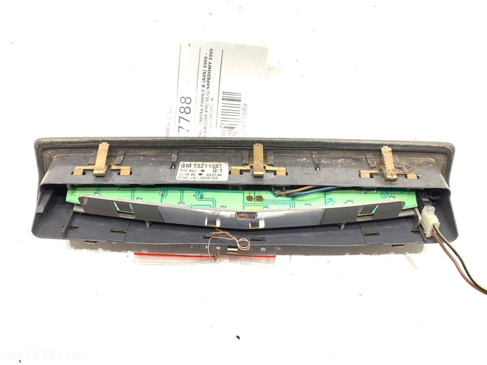 LAMPA STOP  OPEL ZAFIRA / ZAFIRA FAMILY B (A05) 2005 - 2019 1.9 CDTI (M75) 74 kW [100 KM] olej - 2