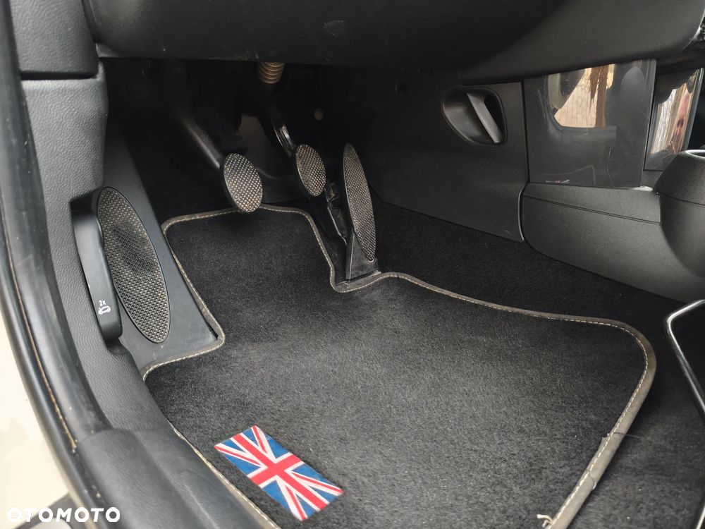 MINI Cooper Standard - 34