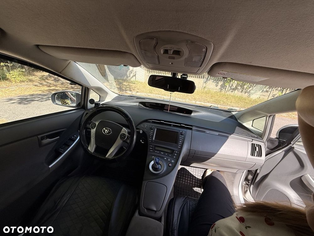 Toyota Prius 1.8 HSD Prestige - 15
