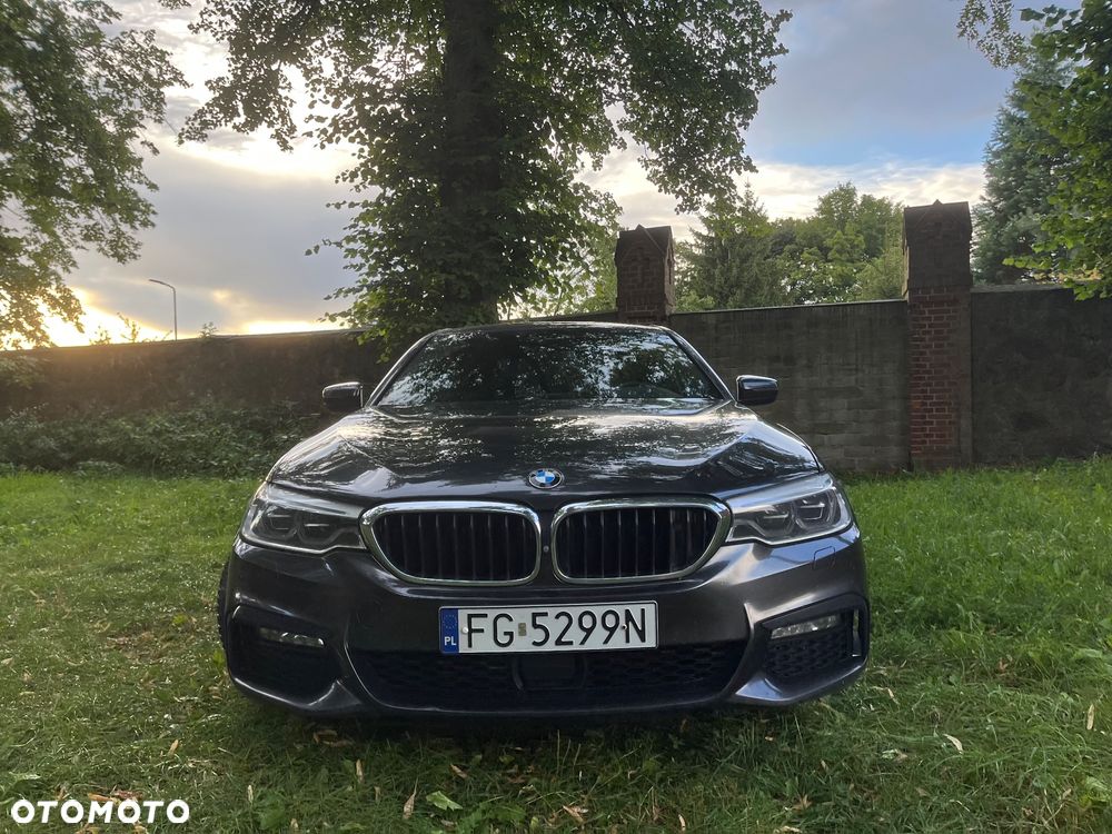 BMW Seria 5 540i xDrive - 2