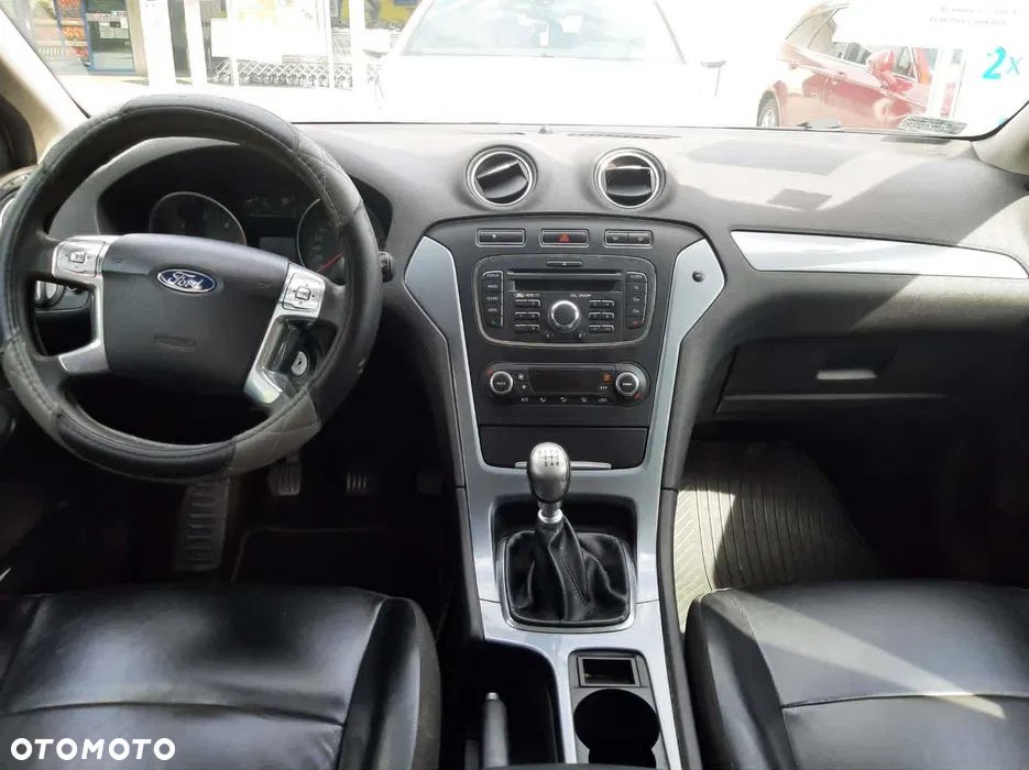 Ford Mondeo - 7