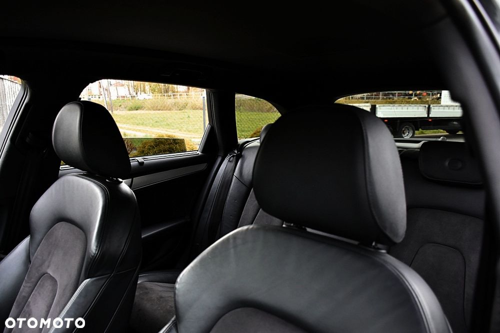 Audi A4 Avant 2.0 TDI DPF quattro S tronic S line Sportpaket - 35