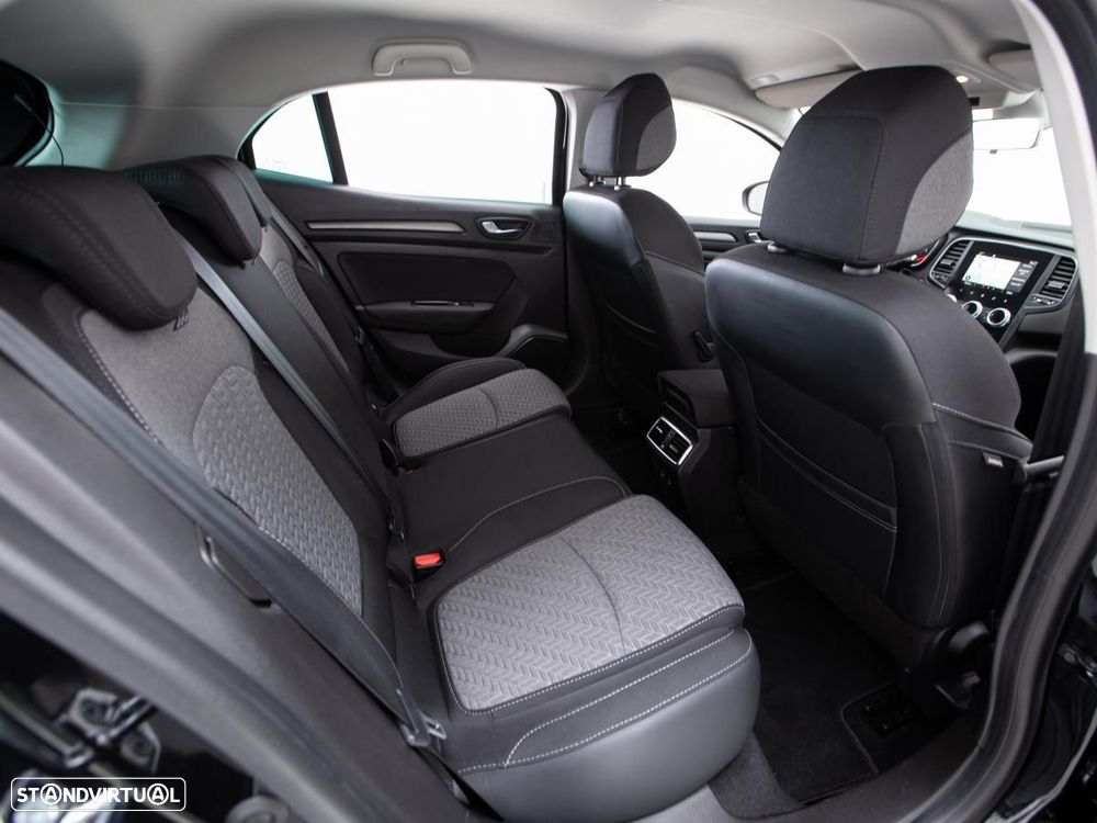Renault Mégane 1.5 Blue dCi Limited - 11