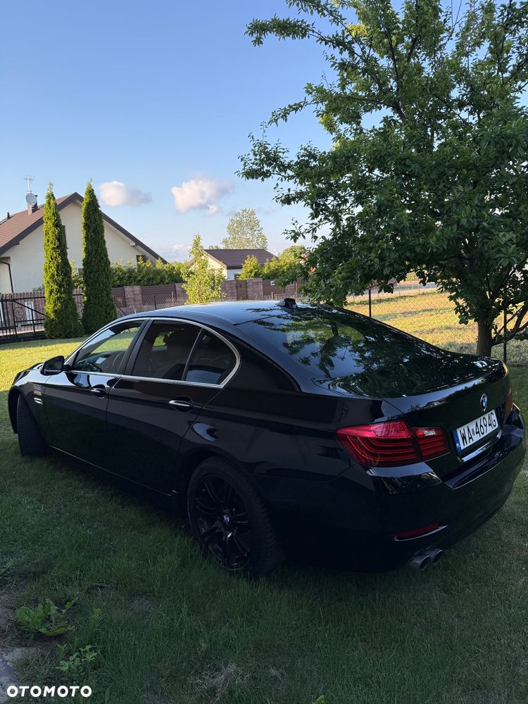 BMW Seria 5 518d - 11