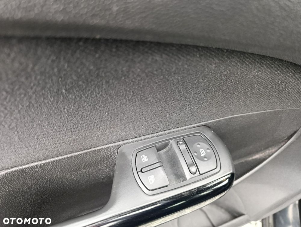 Opel Corsa - 11