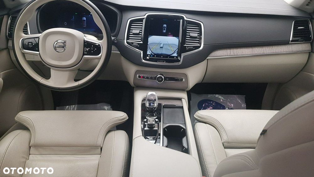 Volvo XC 90 - 13