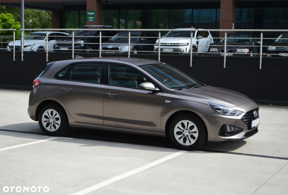 Hyundai i30 1.5 DPI Modern - 25