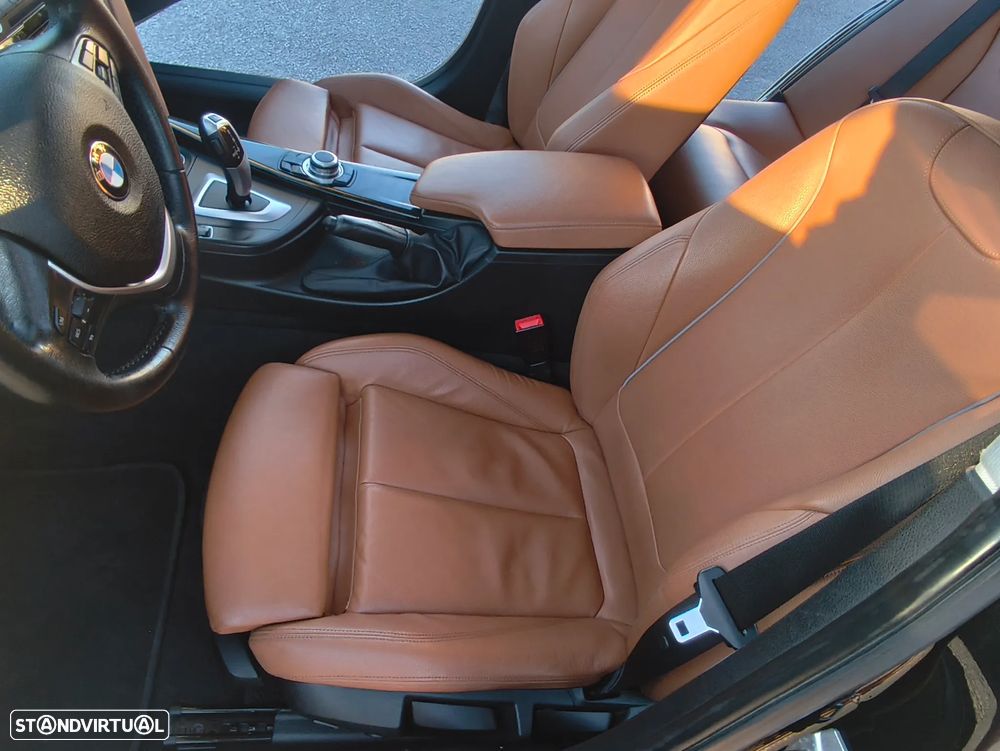 BMW 320 d Touring Line Luxury Auto - 12