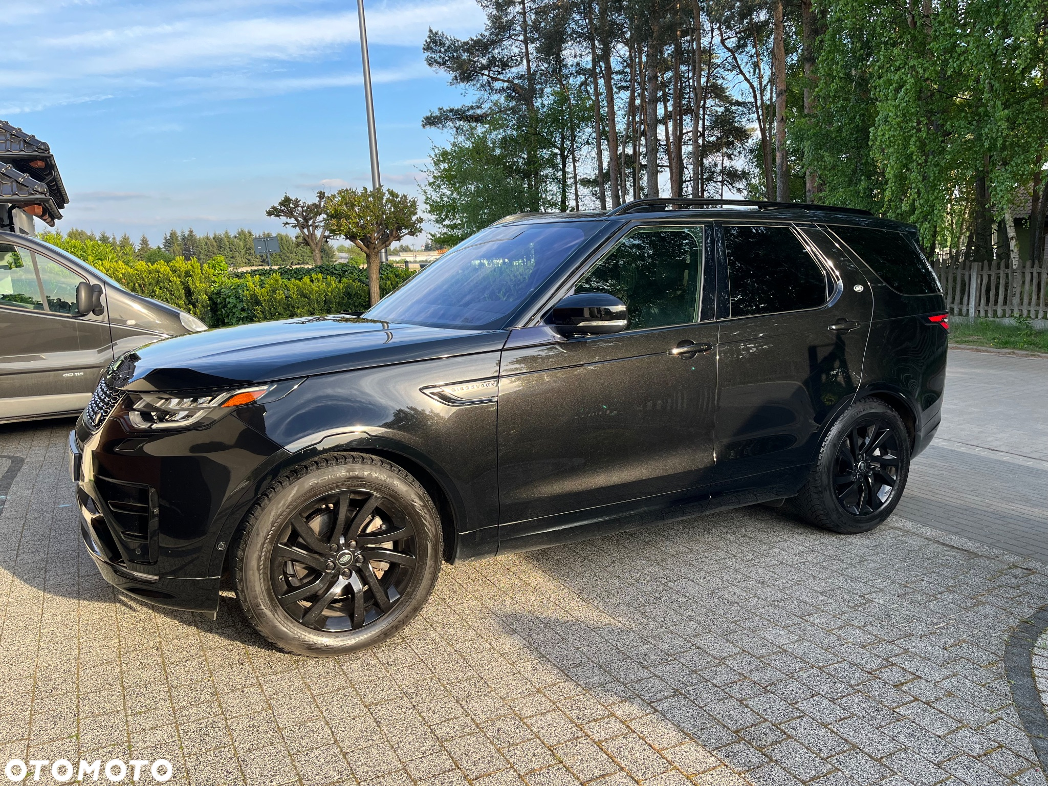 Land Rover Discovery 3.0 TD6 HSE Luxury - 2