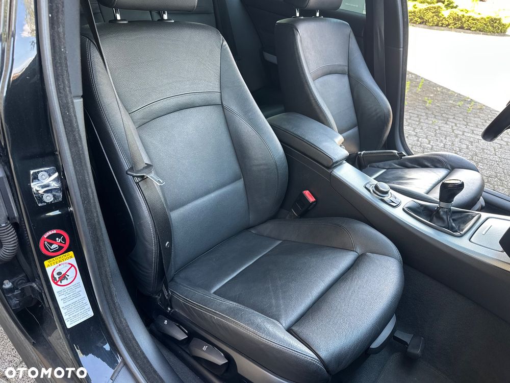 BMW Seria 3 - 35