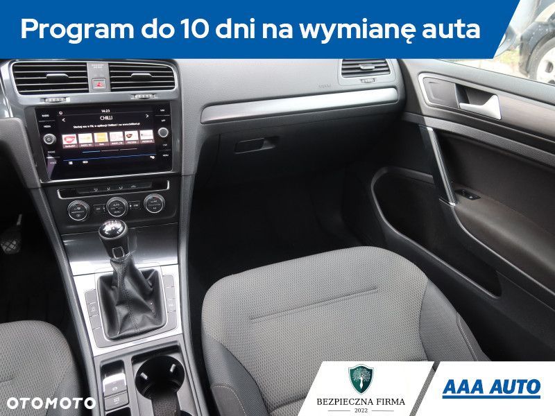 Volkswagen Golf Variant - 8