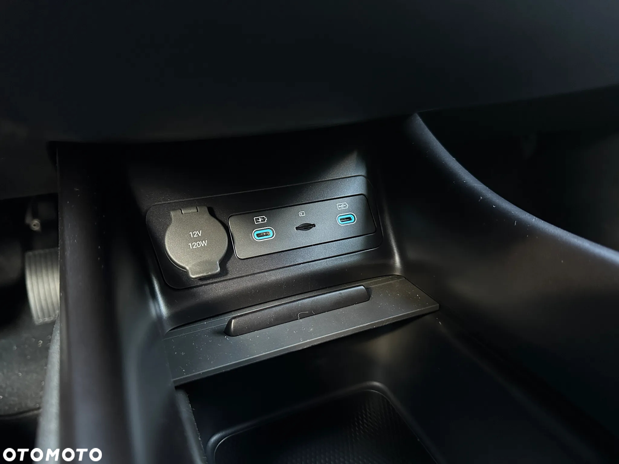 BYD Dolphin - 15