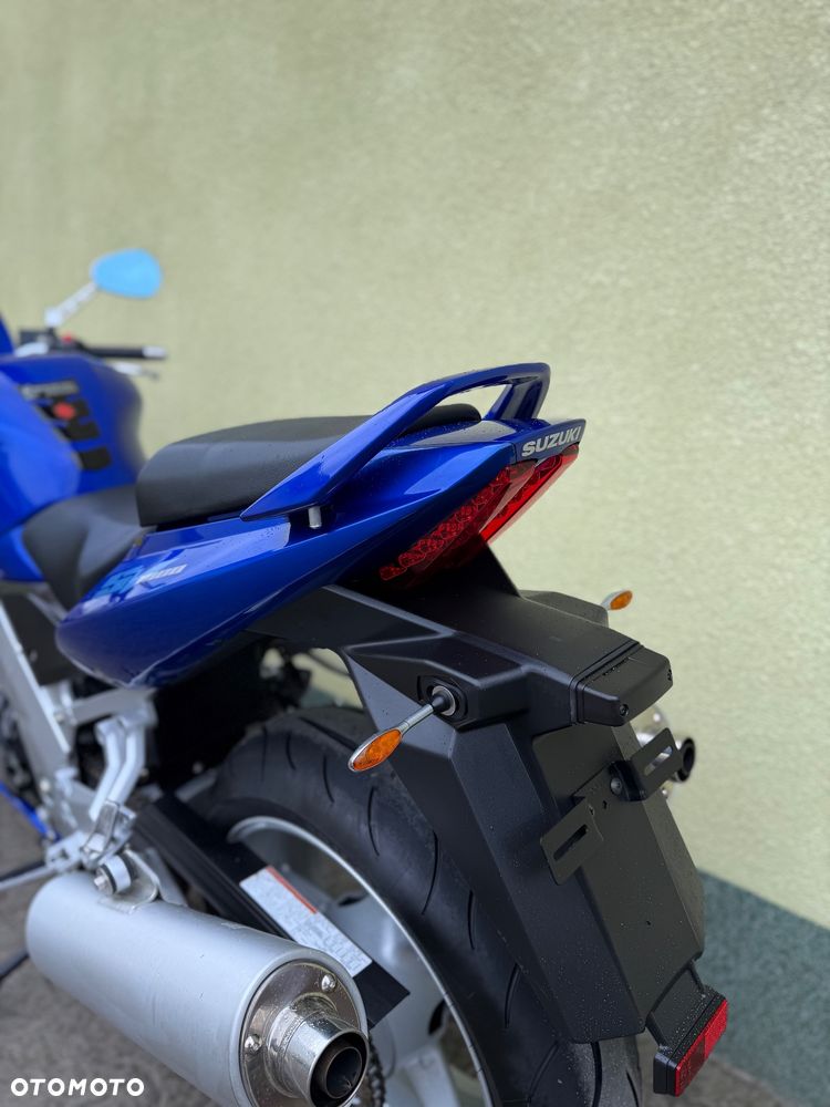 Suzuki SV - 21