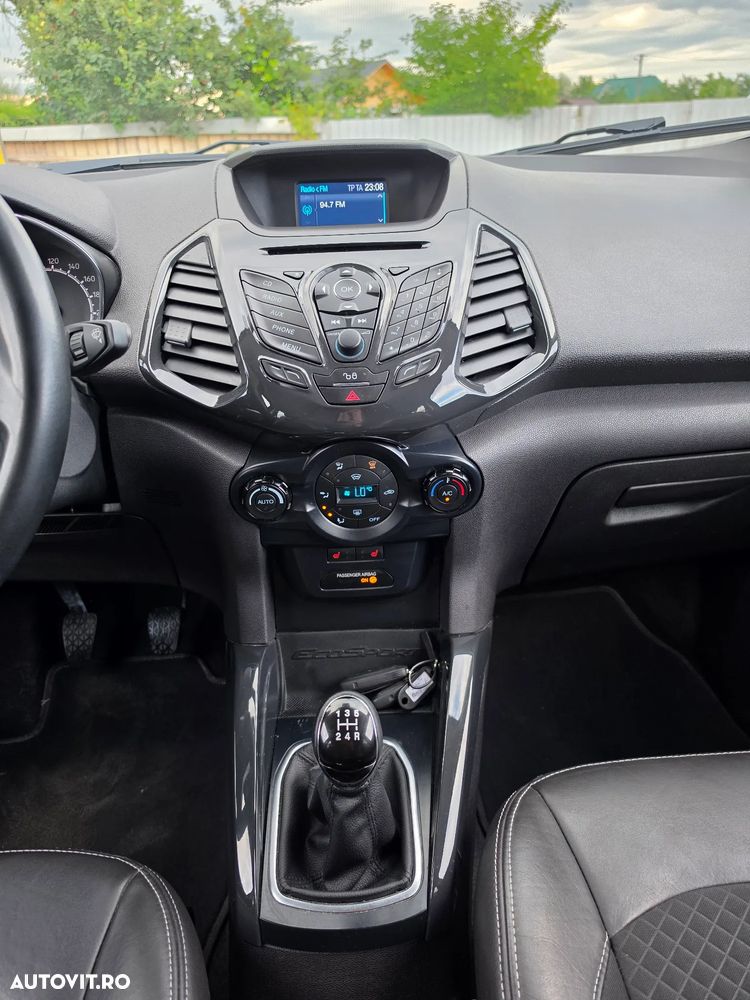 Ford EcoSport 1.0 EcoBoost Titanium - 17