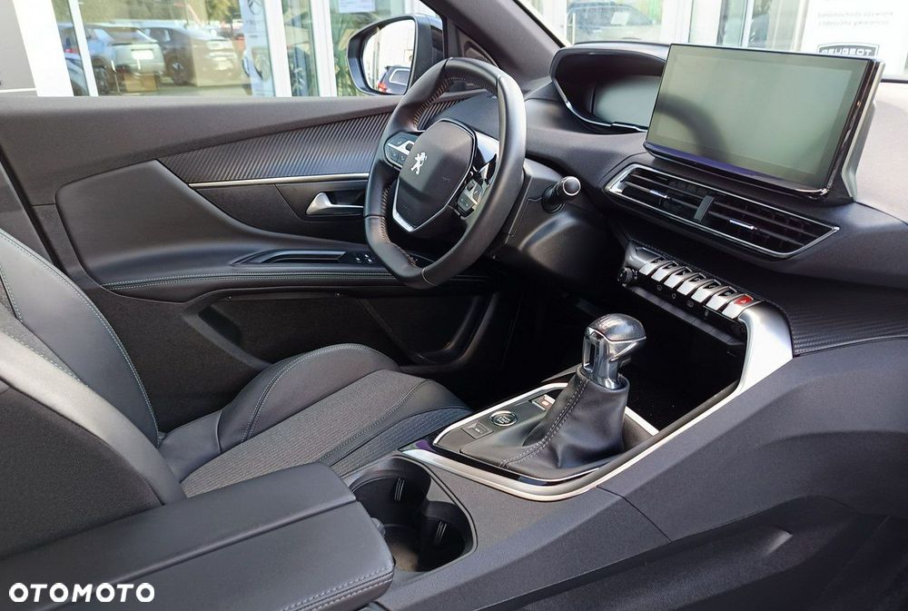 Peugeot 5008 1.2 PureTech Allure S&S - 19