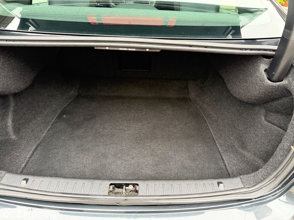 Volvo S60 D3 Geartronic Momentum - 28