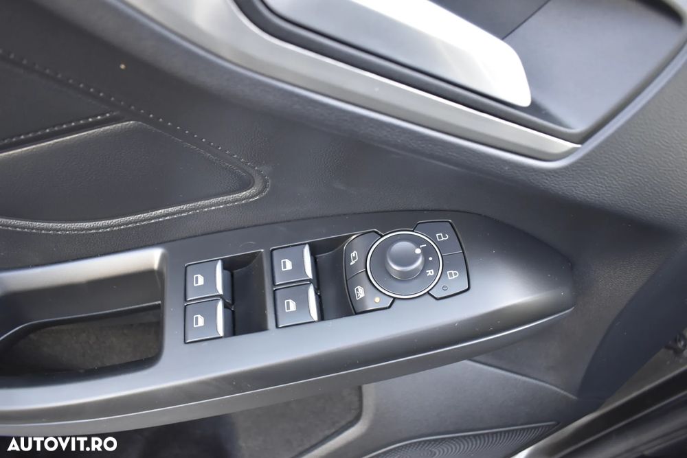 Ford Focus 1.5 EcoBlue 8AT Titanium - 36