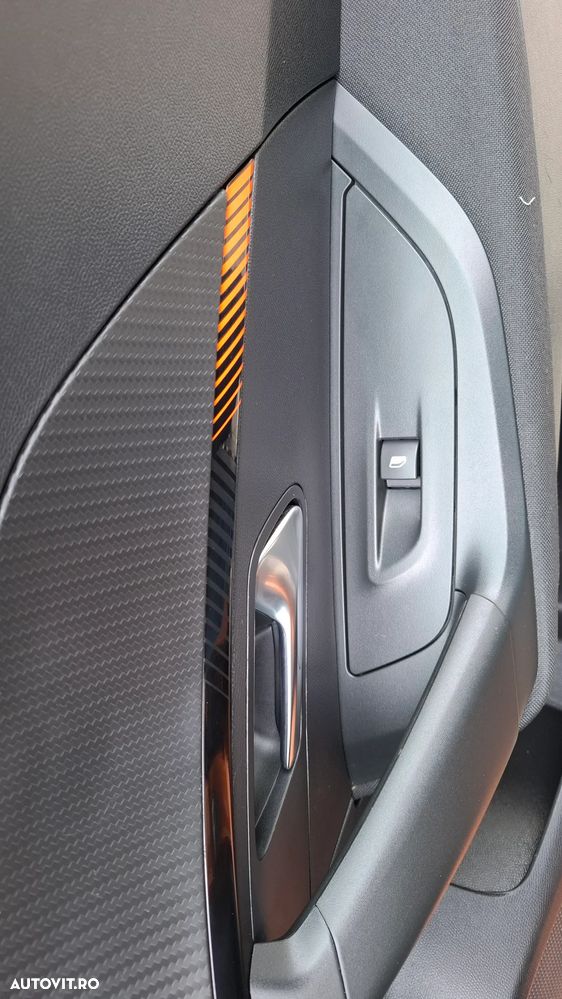 Peugeot 2008 1.2 L PureTech STT Active - 21