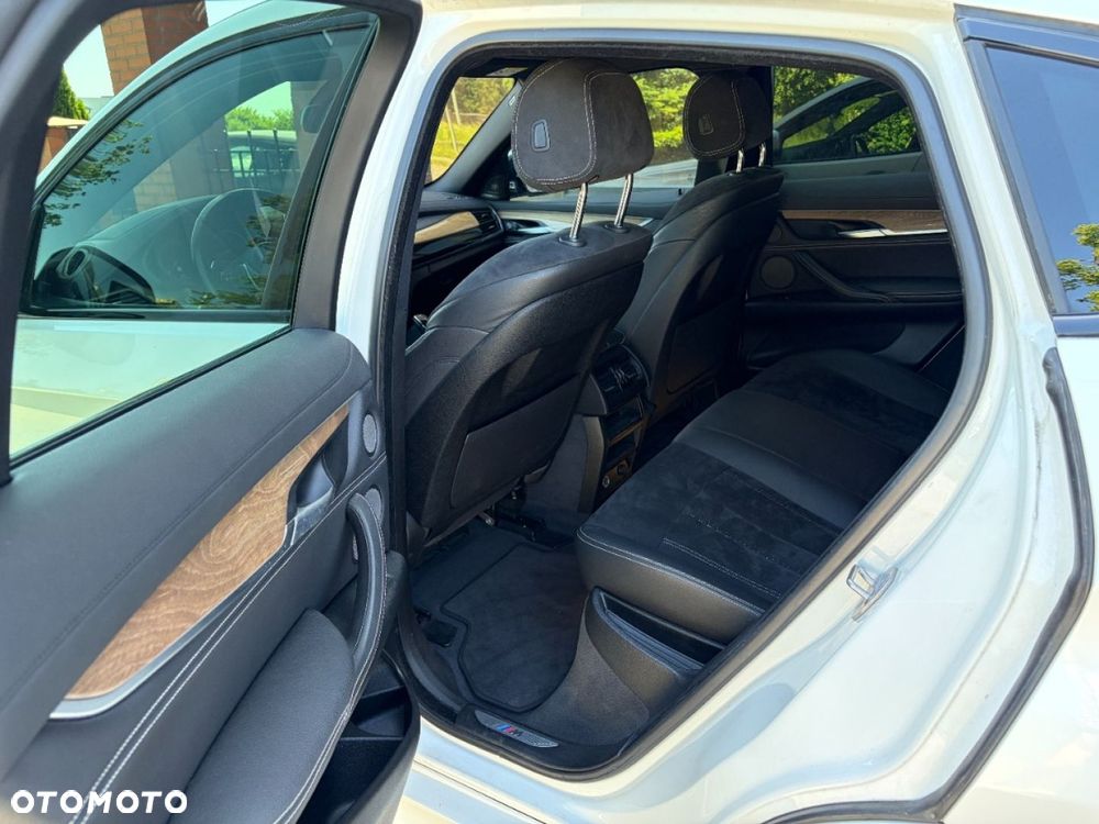 BMW X6 xDrive50i M Sport - 27