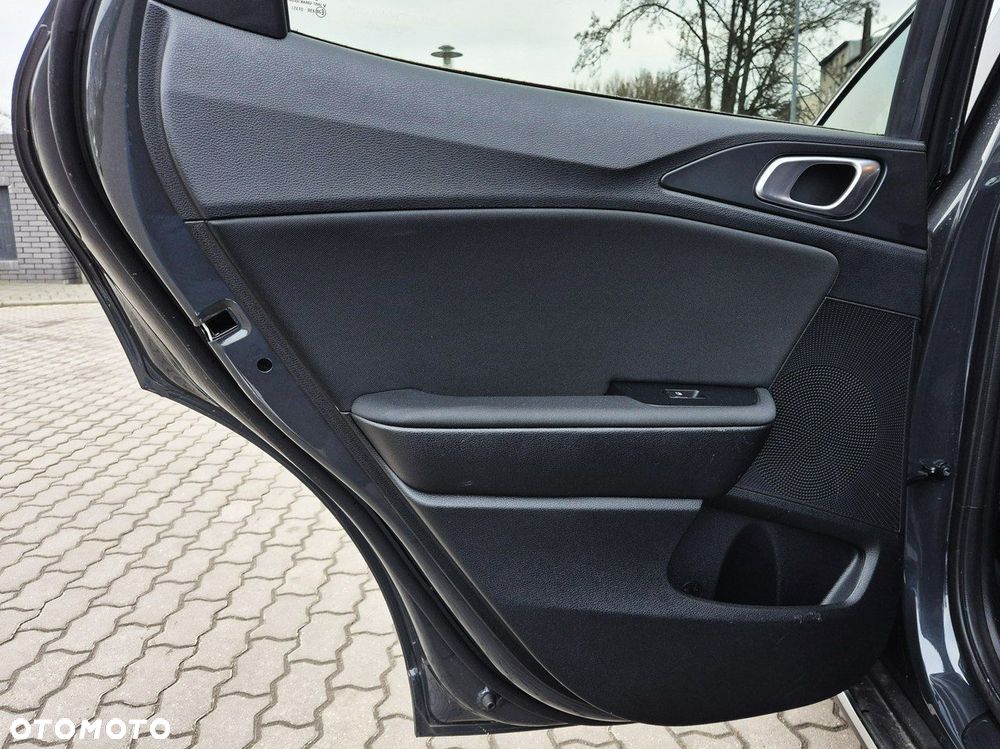 Kia XCeed 1.5 T-GDI M DCT - 16