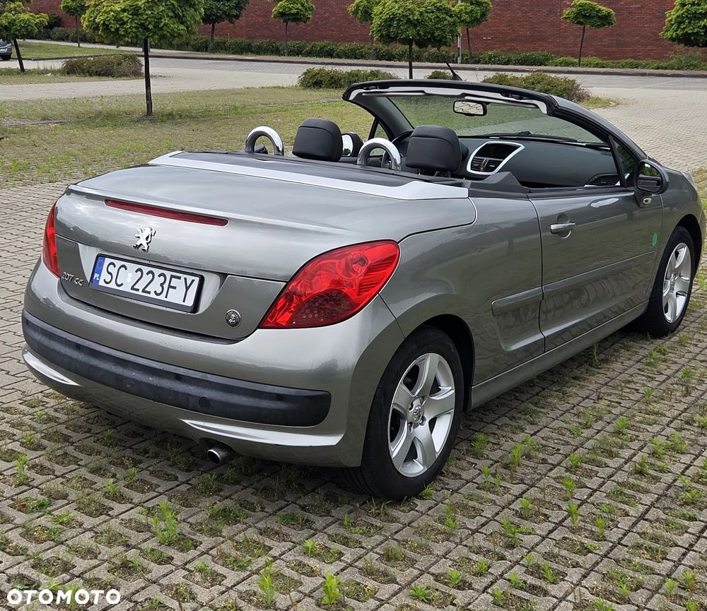 Peugeot 207 CC - 26