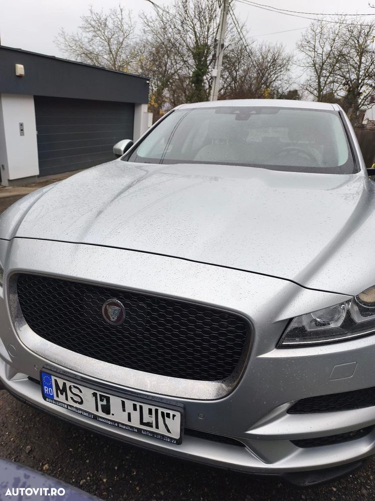 Jaguar F-Pace 20d Aut. Prestige - 2