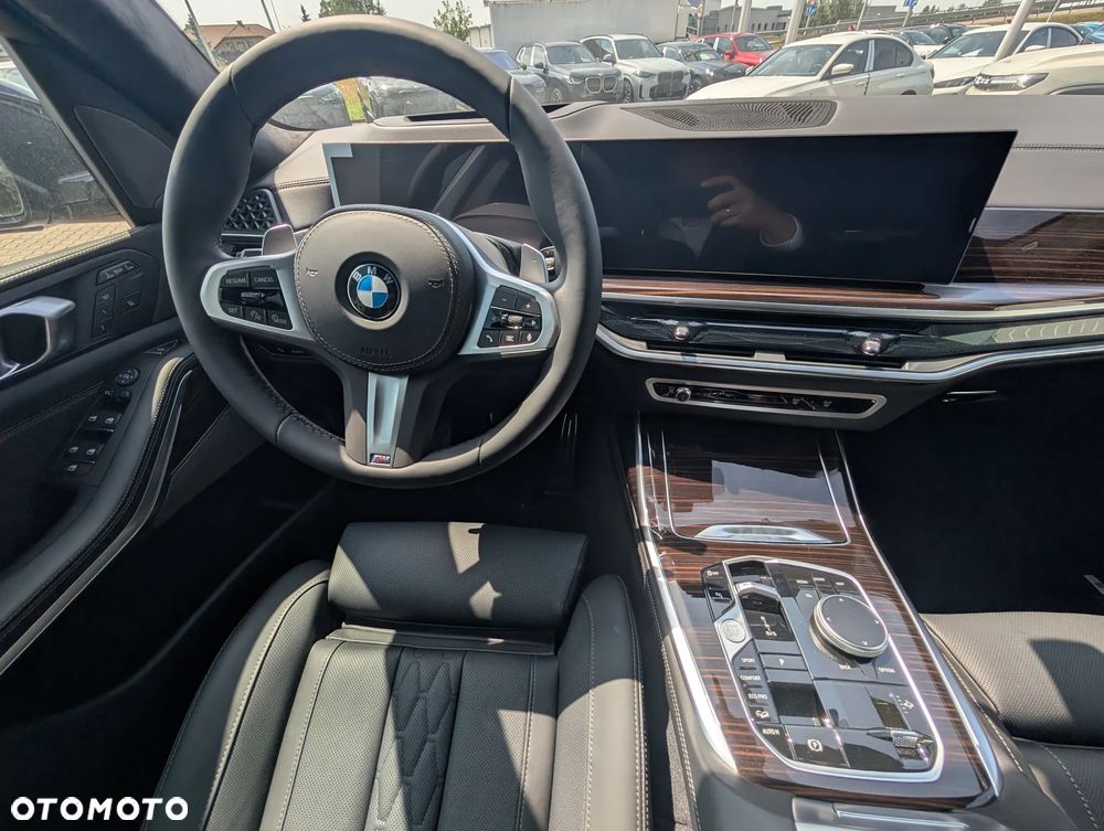 BMW X7 - 15