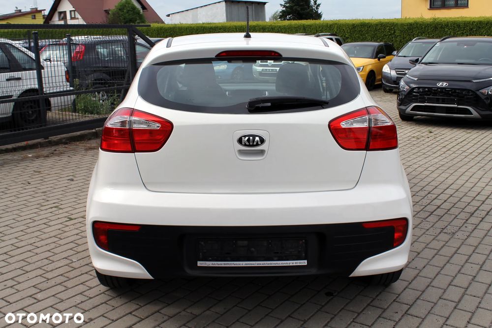 Kia Rio 1.2 ISG Dream Team Edition - 8