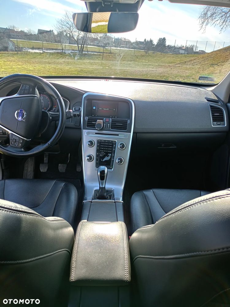 Volvo XC 60 D3 Drive-E Momentum - 12